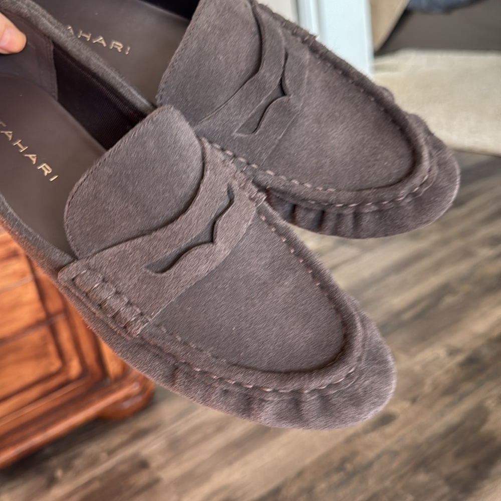 Tahari women’s  grey Suede Penny Loafers